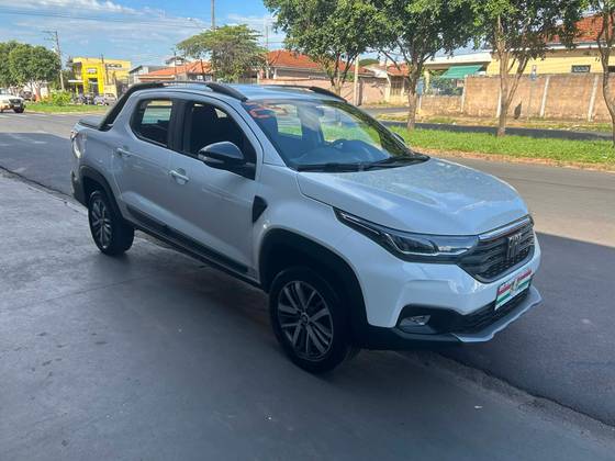 FIAT STRADA 1.3 FIREFLY FLEX VOLCANO CD MANUAL FIAT STRADA 1.3 FIREFLY FLEX VOLCANO CD MANUAL